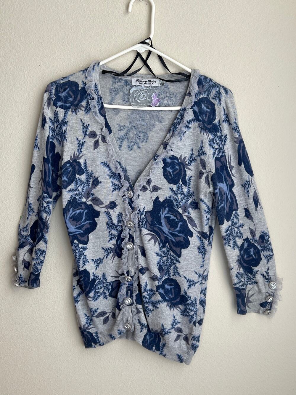 Twelve by Twelve Los Angeles Floral Cardigan Knit Sweater Bling Buttons Medium